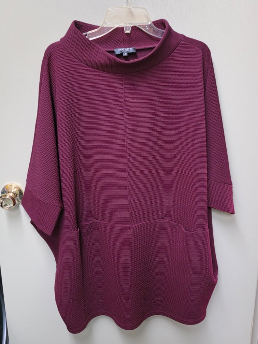 Red Coral Designer Ladies Relaxed Long Top L/XL